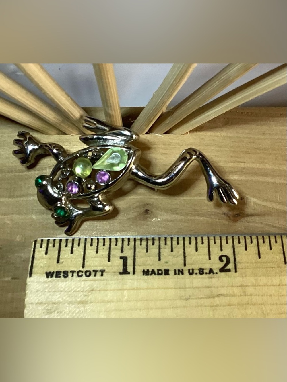 Vintage Silver Tone Frog Brooch - Picture 7 of 8